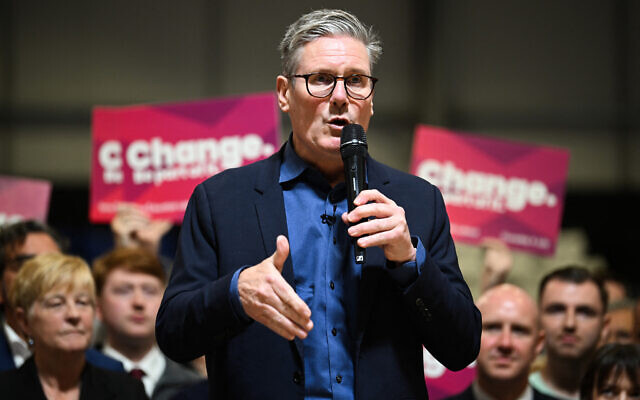 Britain's main opposition Labour Party leader Keir Starmer delivers a speech during a campaign event in Glasgow on July 3, 2024 on the eve of the the UK general election. (ANDY BUCHANAN / AFP) Britain's main opposition Labour Party leader Keir Starmer delivers a speech during a campaign event in Glasgow on July 3, 2024 on the eve of the the UK general election. (ANDY BUCHANAN / AFP)