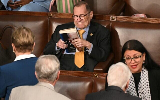 US Representative Jerry Nadler, Democrat of New York, awaits Israeli Prime Minister Benjamin Netanyahu's speech to a joint meeting of Congress at the US Capitol on July 24, 2024 in Washington, DC. (SAUL LOEB / AFP) US Representative Jerry Nadler, Democrat of New York, awaits Israeli Prime Minister Benjamin Netanyahu's speech to a joint meeting of Congress at the US Capitol on July 24, 2024 in Washington, DC. (SAUL LOEB / AFP)