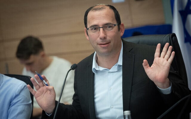 MK Simcha Rothman, head of the Knesset's Constitution, Law and Justice Committee, leads a meeting in the Knesset on January 8, 2024. (Yonatan Sindel/Flash90)