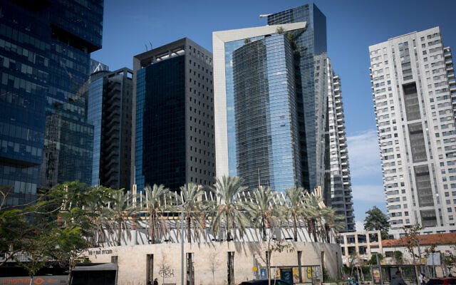 High-rise buildings near Tel Aviv's Sarona Market, January 15, 2023. (Miriam Alster/FLASH90)