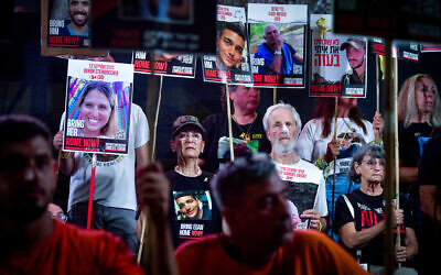 A rally calling for the release of Israelis held hostage by Hamas terrorists in Gaza, in Tel Aviv, August 24, 2024. (Avshalom Sassoni/Flash90)