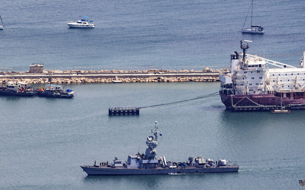 An Israeli Navy corvette patrols along the coast of the northern port city of Haifa on August 3, 2024, amid threats against Israel by Hezbollah to the north. (Photo by Oren ZIV / AFP)