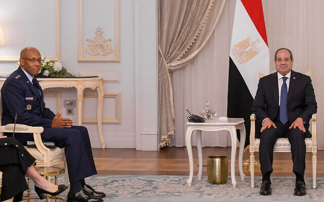 This handout picture released by the Egyptian Presidency shows Egypt's President Abdel Fattah al-Sisi (R) meeting with US Chairman of the Joint Chiefs of Staff General Charles Brown in Cairo on August 25, 2024.(Photo by Egyptian Presidency/AFP)