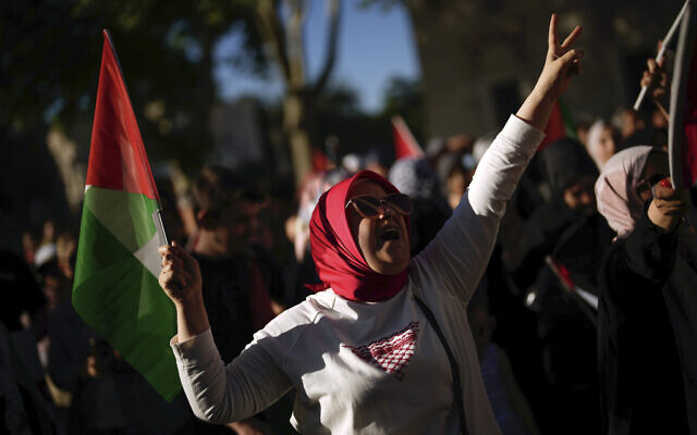 Protesters chant slogans during a pro-Palestinian protest in Istanbul, Turkey, Saturday, June 1, 2024. (AP Photo/Emrah Gurel) Protesters chant slogans during a pro-Palestinian protest in Istanbul, Turkey, Saturday, June 1, 2024. (AP Photo/Emrah Gurel)