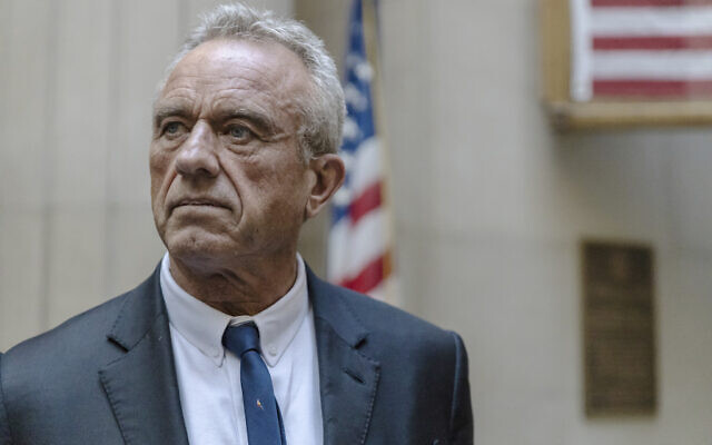 Independent Presidential candidate Robert F. Kennedy Jr. speaks to reporters at the Nassau County Supreme Court in Mineola, NY on Wednesday, August 21, 2024. (AP Photo/Stefan Jeremiah, Pool) Independent Presidential candidate Robert F. Kennedy Jr. speaks to reporters at the Nassau County Supreme Court in Mineola, NY on Wednesday, August 21, 2024. (AP Photo/Stefan Jeremiah, Pool)