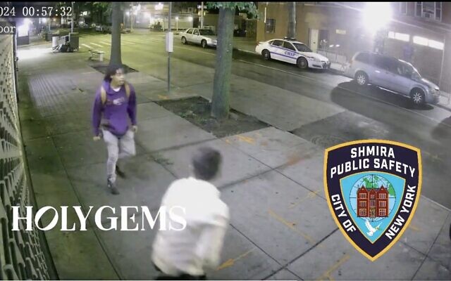 Screen capture from video showing Vincent Sumpter, left, moments after he allegedly stabbed an Israeli yeshiva student, right, in Brooklyn, New York, August 10, 2024. (X. Used in accordance with Clause 27a of the Copyright Law) Screen capture from video showing Vincent Sumpter, left, moments after he allegedly stabbed an Israeli yeshiva student, right, in Brooklyn, New York, August 10, 2024. (X. Used in accordance with Clause 27a of the Copyright Law)