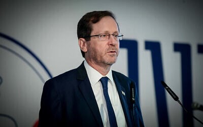 President Isaac Herzog attends an evening in honor of the Druze community in Israel, at Yitzhak Rabin Center, in Tel Aviv, August 6, 2024. (Tomer Neuberg/Flash90)