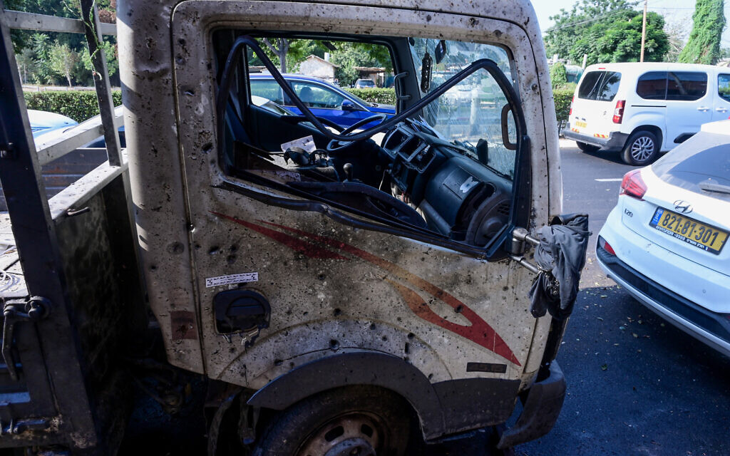 The site where a bomb -- intended to be used in a terror attack -- exploded in south Tel Aviv, August 19, 2024. (Avshalom Sassoni/Flash90)