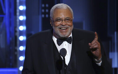 James Earl Jones accepts the special Tony award for Lifetime Achievement in the Theatre at the 71st annual Tony Awards, June 11, 2017, in New York. (Michael Zorn/Invision/AP, File)