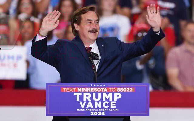 MyPillow CEO Mike Lindell speaks at a rally for Republican presidential candidate and former US president Donald Trump, July 27, 2024, in St. Cloud, Minnesota. (AP/Adam Bettcher) MyPillow CEO Mike Lindell speaks at a rally for Republican presidential candidate and former US president Donald Trump, July 27, 2024, in St. Cloud, Minnesota. (AP/Adam Bettcher)