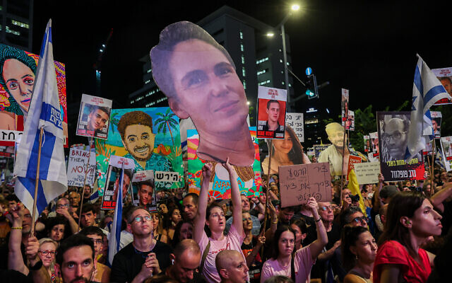 Israelis protest for the hostages, in what is considered the largest-ever protest in Israel on Tel Aviv's Begin Road, September 7, 2024. (Avshalom Sassoni/Flash90)