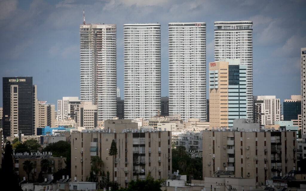 Tel Aviv cityscape, on September 18, 2024. (Miriam Alster/Flash90)