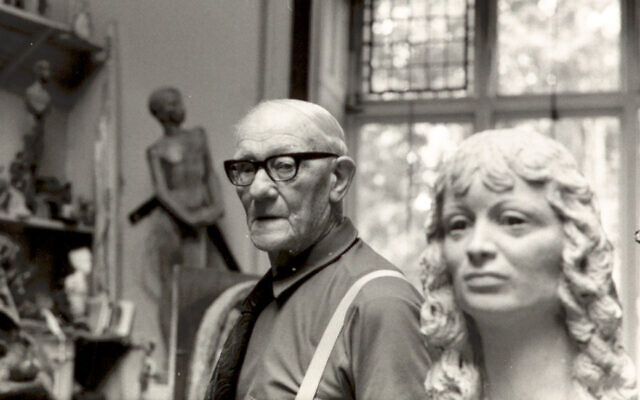 Fred Kormis in his studio in the 1980s. (Courtesy: Wiener Holocaust Library Collections via JTA)