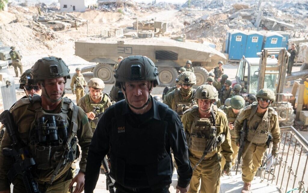Defense Minister Yoav Gallant visits the Netzarim Corridor of central Gaza, September 8, 2024. (Ariel Hermoni/Defense Ministry)