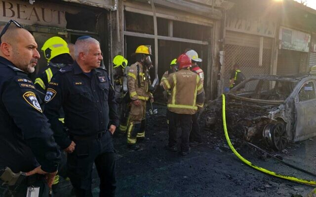 Police forces at the scene of a car explosion in Ramle, September 12, 2024. (Israel Police)