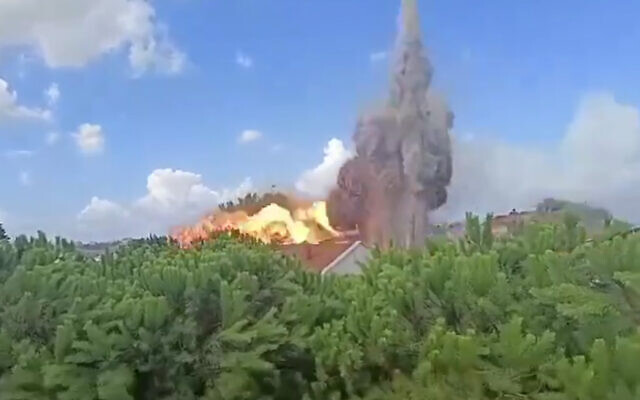 A blast from an Israeli airstrike in southern Lebanon, on September 23, 2024 (X video screenshot; used in accordance with Clause 27a of the Copyright Law)