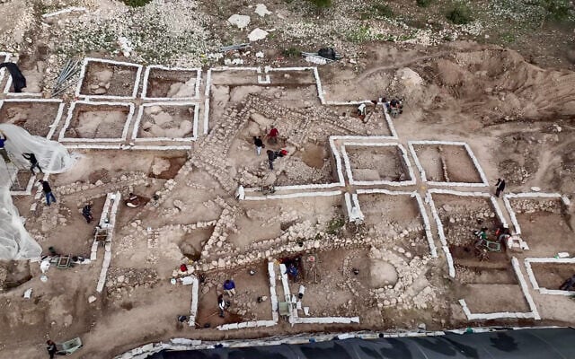 Aerial photograph of the IAA excavation near Beit Shemesh, in a photo released on October 29, 2024. (Emil Aladjem/IAA)