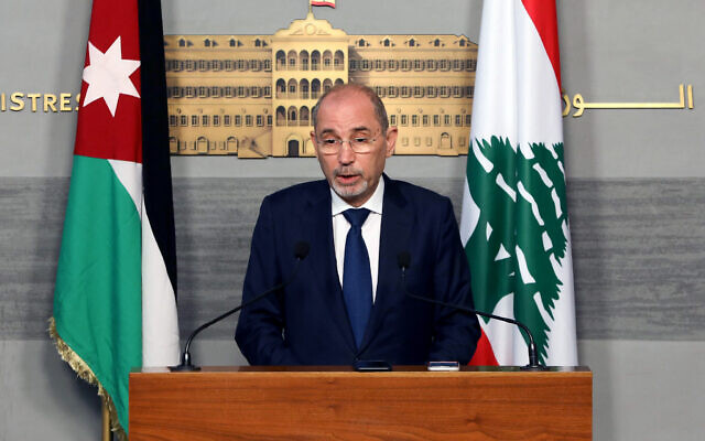 A handout photo released by the Lebanese Government Press office shows Jordan's Foreign Affairs Minister Ayman Safadi speaking to the press after his meeting with the caretaker Lebanese prime minister, in Beirut, on October 7, 2024. (Photo by Lebanese Prime Minister's Press Office / AFP) A handout photo released by the Lebanese Government Press office shows Jordan's Foreign Affairs Minister Ayman Safadi speaking to the press after his meeting with the caretaker Lebanese prime minister, in Beirut, on October 7, 2024. (Photo by Lebanese Prime Minister's Press Office / AFP)