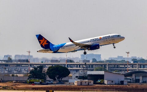 An Israir flight takes off from Ben Gurion International Airport, outside of Tel Aviv, August 25, 2024. (Yossi Aloni/Flash90)