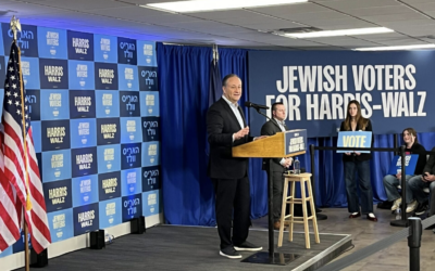 Second gentleman Doug Emhoff stumps for Kamala Harris at an event for Jewish voters in suburban Detroit, October 20, 2024. (Andrew Lapin via JTA)