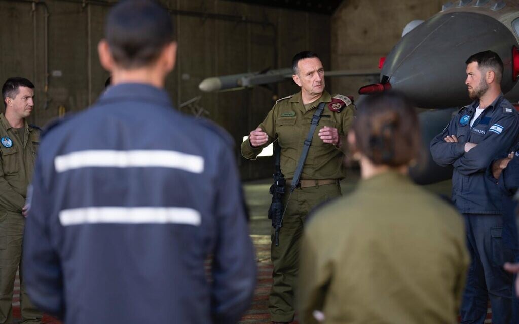 IDF Chief of Staff Lt. Gen. Herzi Halevi speaks to air and ground crews at the Ramon Airbase in southern Israel, October 29, 2024. (Israel Defense Forces)
