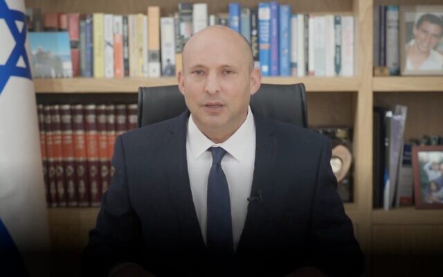 Former prime minister Naftali Bennett in a video statement on Iran, October 8, 2024 (Screen grab)