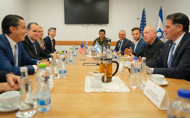 Defense Minister Yoav Gallant (2R) and Strategic Affairs Minister Ron Dermer (R) meet with top White House Middle East advisers Brett McGurk and Amos Hochstein, alongside their teams, in Jerusalem, October 31, 2024. (Ma'ayan Toaf/GPO)