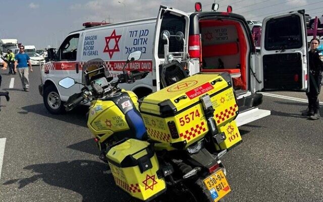 Medics at the scene of a suspected shooting attack near Ashdod, October 15, 2024 (MDA) Medics at the scene of a suspected shooting attack near Ashdod, October 15, 2024 (MDA)