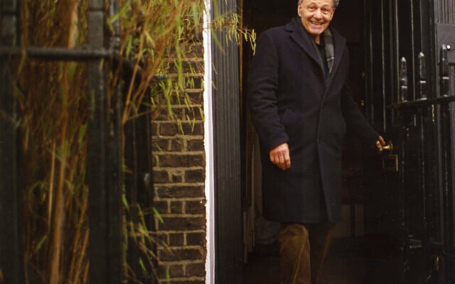 This undated photo provided by Pelham Communications on Tuesday, Nov. 12, 2024 of Frank Auerbach. (David Dawson/Pelham Communications via AP) This undated photo provided by Pelham Communications on Tuesday, Nov. 12, 2024 of Frank Auerbach. (David Dawson/Pelham Communications via AP)