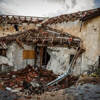 A house hit from missiles fired by Hezbollah from Lebanon into Metula, on the Israeli border with Lebanon, November 20, 2024. (David Cohen/Flash90)