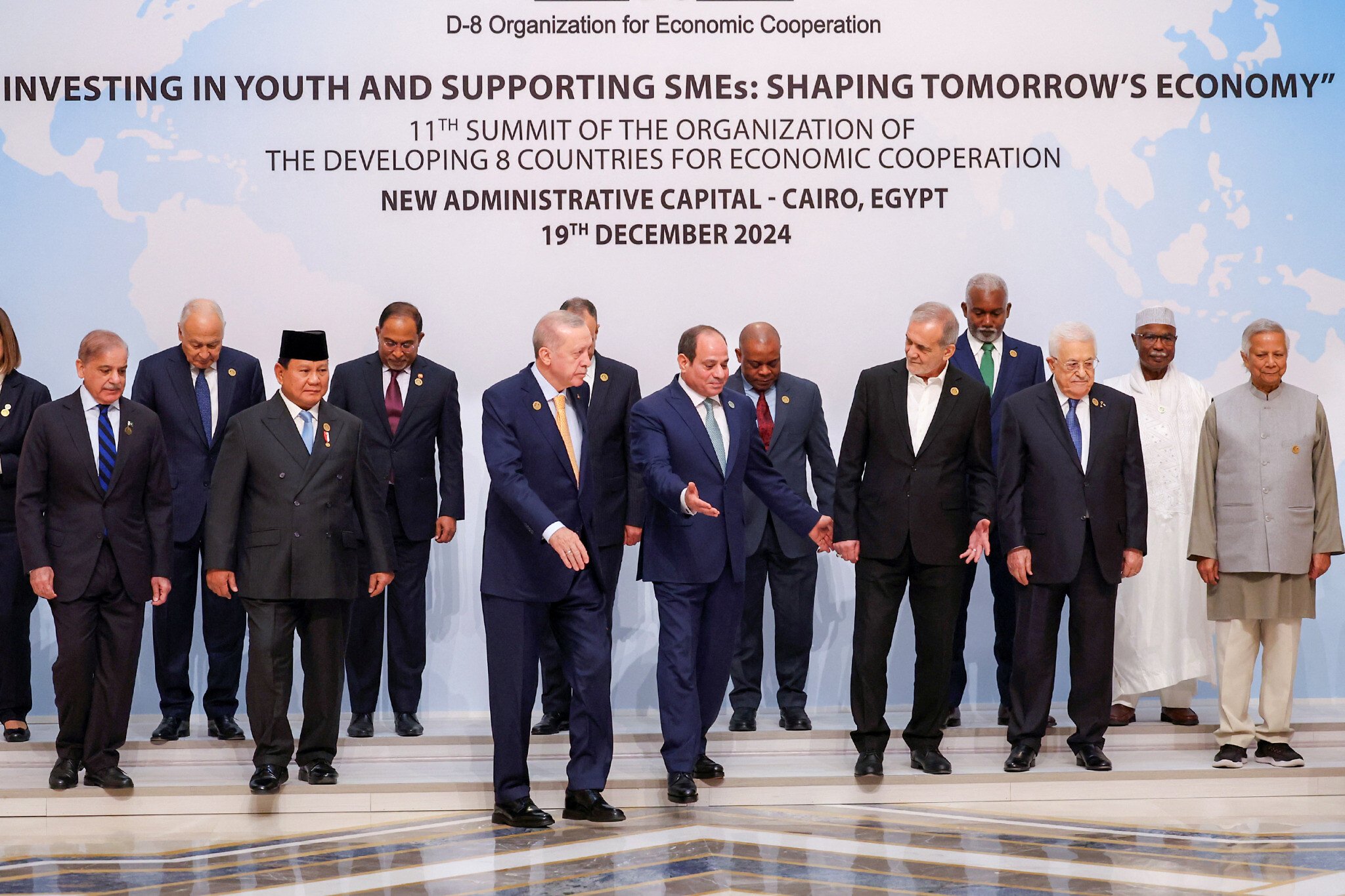 Egypt hosts Turkish, Iranian leaders as part of Muslim summit; Abbas also to attend