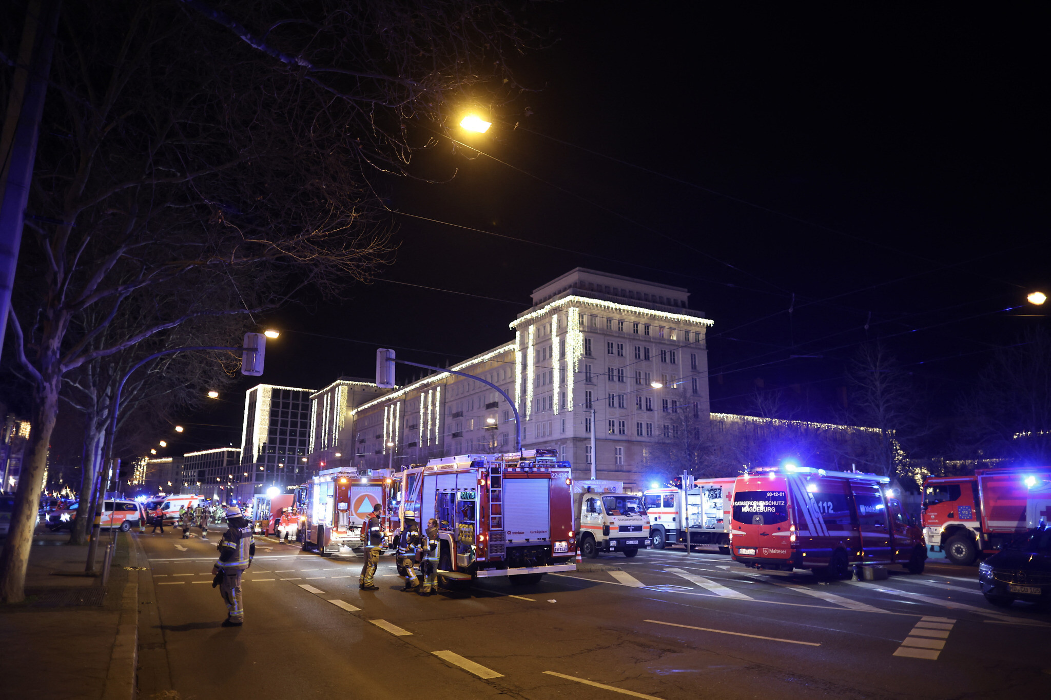 NextImg:Driver kills at least two after ramming into crowd at German Christmas market