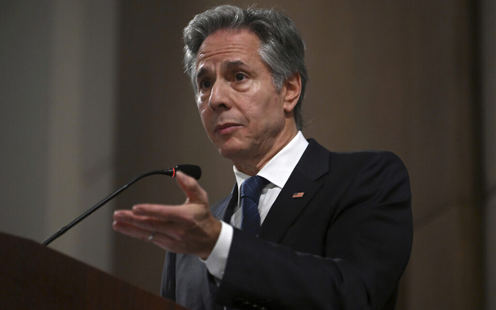 Blinken: US officials have directly communicated with Syria’s blacklisted new rulers