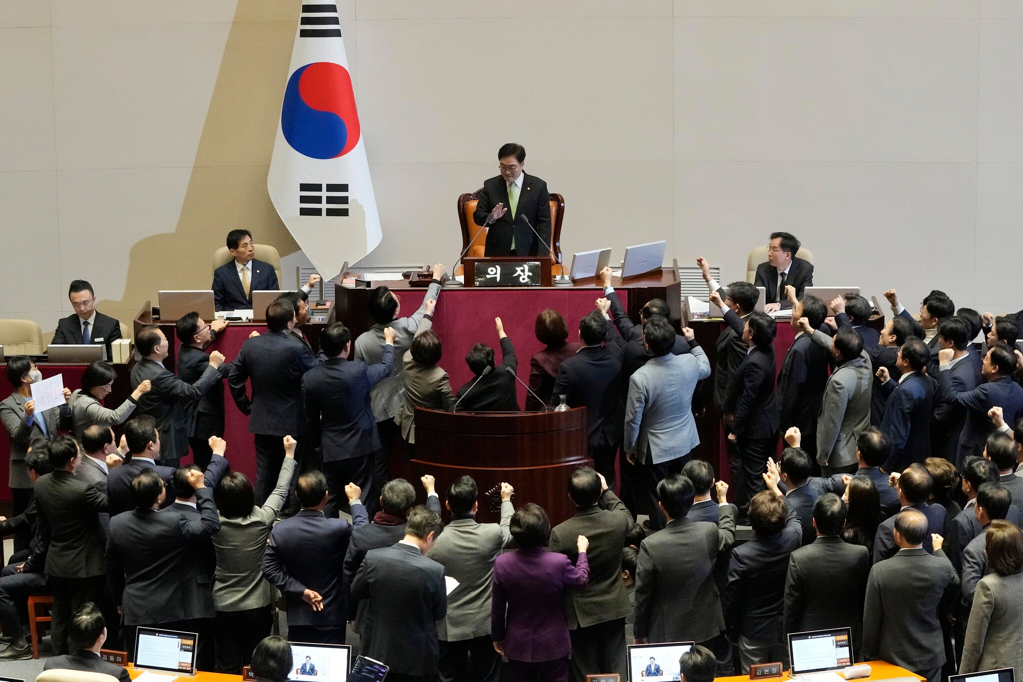 NextImg:South Korea’s parliament votes to impeach acting president as crisis continues