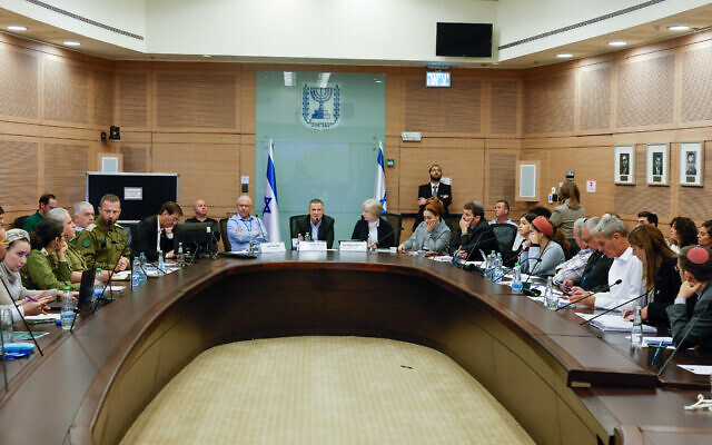 Lawmakers in the Knesset Foreign Affairs and Defense Committee debate a bill to prevent the prosecution of soldiers who give classified intelligence to the prime minister without authorization, December 17, 2024. (Noam Moskowitz, Office of the Knesset Spokesperson) Lawmakers in the Knesset Foreign Affairs and Defense Committee debate a bill to prevent the prosecution of soldiers who give classified intelligence to the prime minister without authorization, December 17, 2024. (Noam Moskowitz, Office of the Knesset Spokesperson)