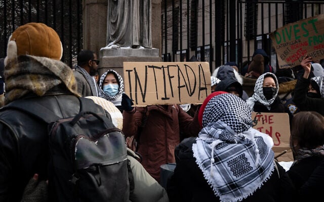 Anti-Israel activists protest outside Columbia University, January 21, 2025. (Luke Tress/Times of Israel)