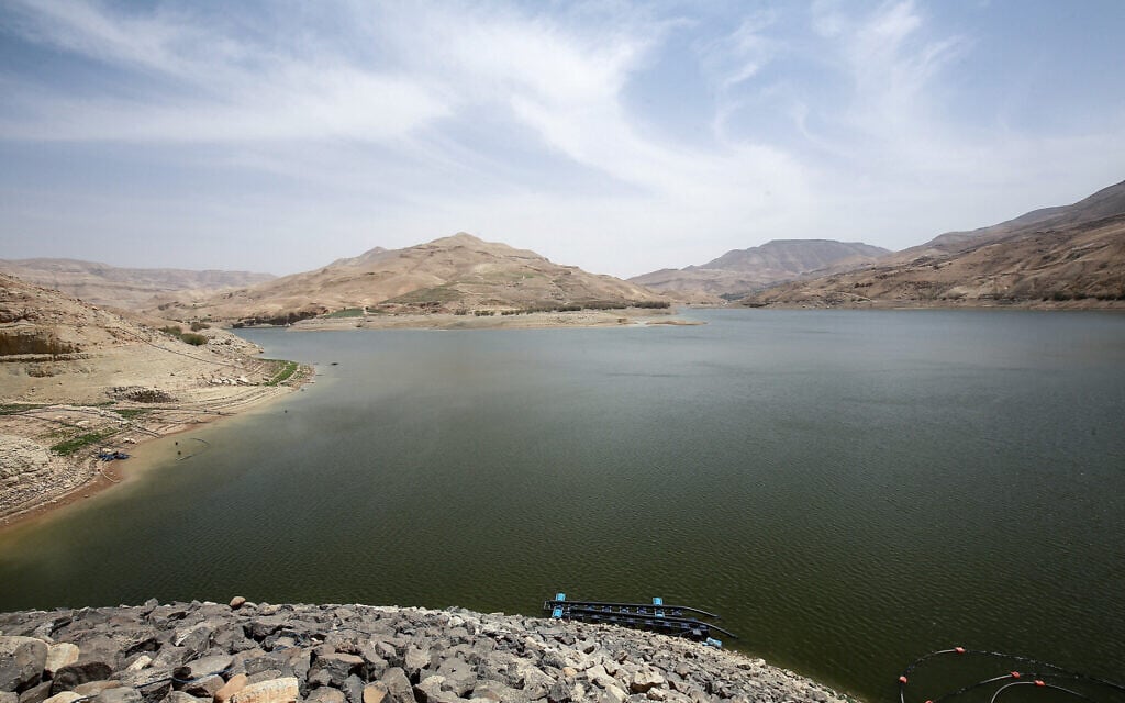 Parched Jordan fuming at Israeli refusal to renew expired water deal – report