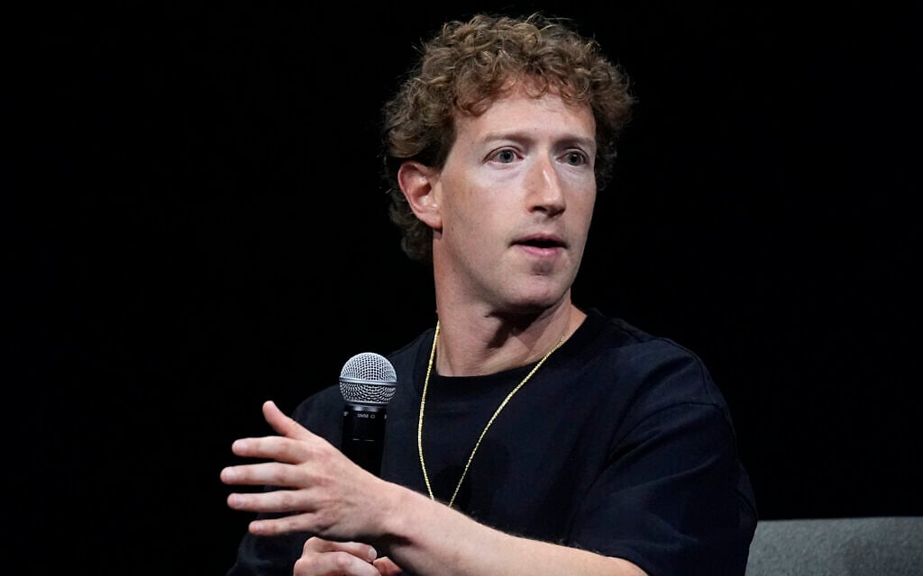 Zuckerberg settles lawsuit over Cambridge Analytica scandal
