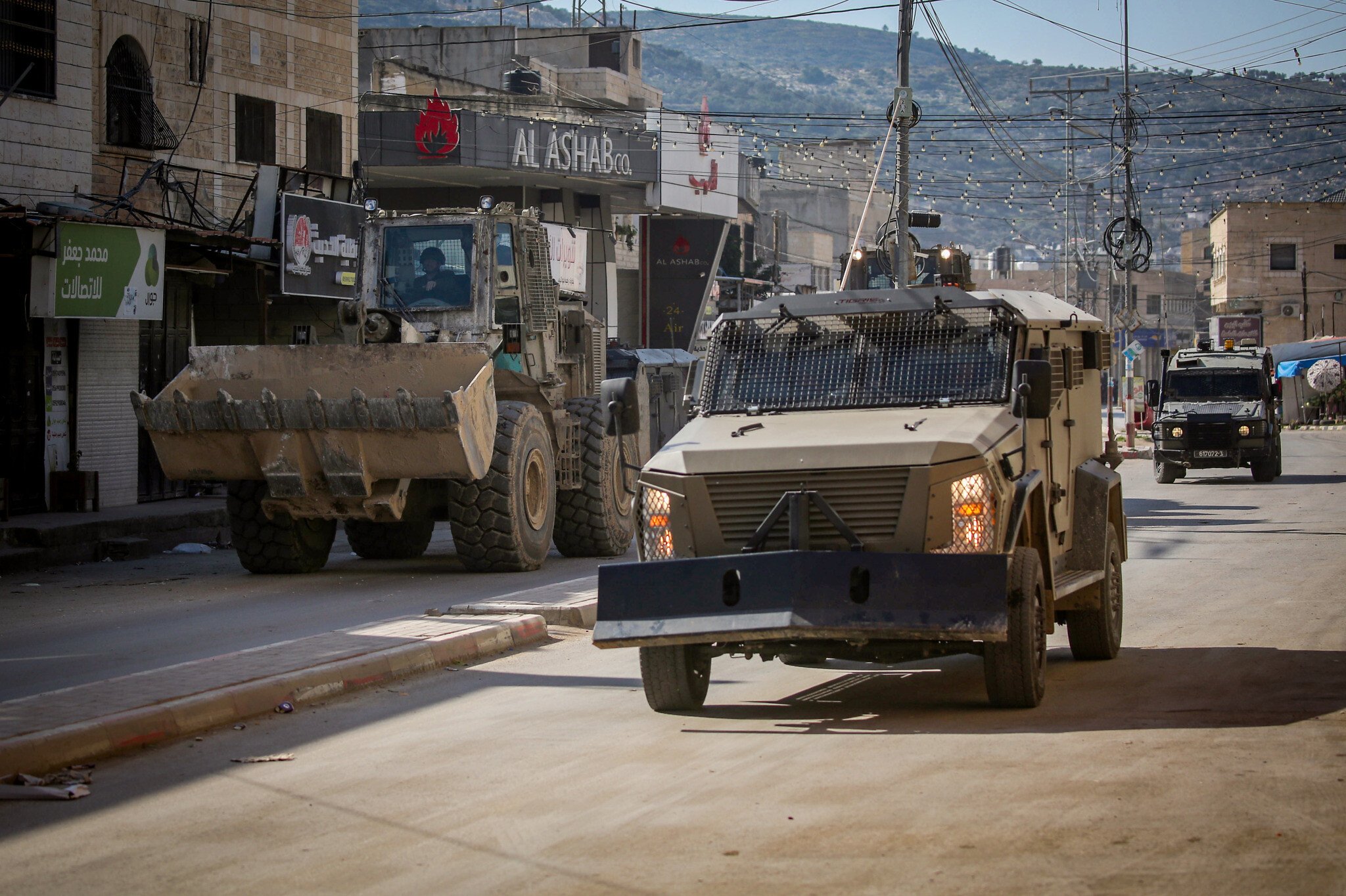 Shin Bet foiled terror plot by West Bank cell to use 100 kilogram mine against IDF