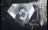 Idan Amedi preforms in his first major concert since recovering from wounds suffered in a Gaza explosion, in Jerusalem, February 19, 2025. (Screenshot from X, used in accordance with Clause 27a of the Copyright Law)