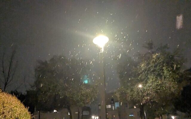 Snow falls in Jerusalem on February 23, 2025. (Elisheva Sosnovitch Behar)