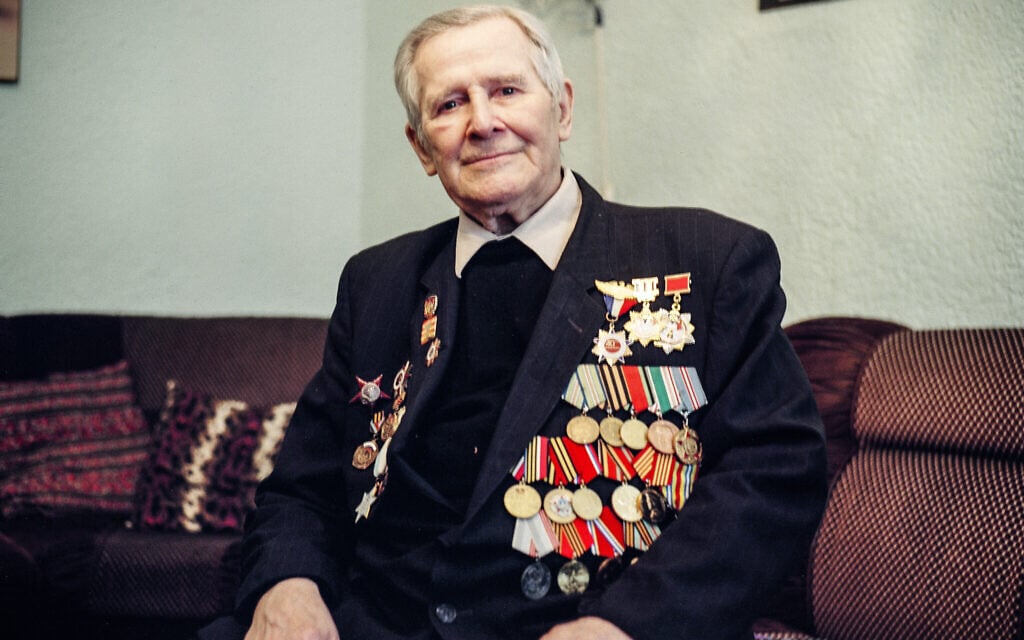 To mark 80 years to Germany’s surrender, a war photographer chronicles Jewish WWII veterans
