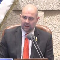 Knesset Speaker Amir Ohana leads voting on the bill to remake Israel's Judicial Selection Committee, at the parliament in Jerusalem on March 27, 2025. (Screenshot X)