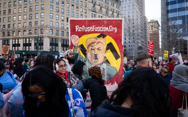 Protesters demand the release of Columbia protest organizer Mahmoud Khalil at a rally in New York City, March 10, 2025. (Luke Tress/Times of Israel)