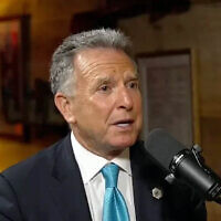 US special envoy to the Mideast Steve Witkoff is interviewed on Tucker Carlson's podcast on March 21, 2025. (Screen capture/X)