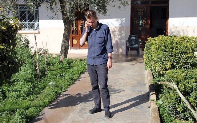 Swedish journalist Joakim Medin, calls relatives a day after his release from a Syrian prison in the city of Qamishli on February 22, 2015. (Massoud Mohammed/AFP) Swedish journalist Joakim Medin, calls relatives a day after his release from a Syrian prison in the city of Qamishli on February 22, 2015. (Massoud Mohammed/AFP)