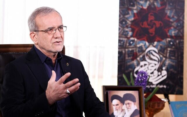 Iran's President Masoud Pezeshkian during the annual address to the nation for Nowruz, the Persian New Year, in Tehran on March 20, 2025. (Iranian Presidency / AFP) Iran's President Masoud Pezeshkian during the annual address to the nation for Nowruz, the Persian New Year, in Tehran on March 20, 2025. (Iranian Presidency / AFP)