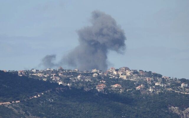 Smoke billows after an Israeli airstrike targeting Hezbollah in the southern Lebanese village of Sejoud on March 22, 2025. (Rabih DAHER / AFP) Smoke billows after an Israeli airstrike targeting Hezbollah in the southern Lebanese village of Sejoud on March 22, 2025. (Rabih DAHER / AFP)