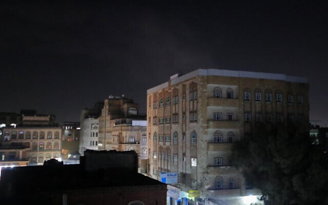 A plume of smoke billows above a building during a reported US strike on Yemen's Houthi-held capital Sanaa early on March 28, 2025. (Mohammed Huwais/AFP) A plume of smoke billows above a building during a reported US strike on Yemen's Houthi-held capital Sanaa early on March 28, 2025. (Mohammed Huwais/AFP)