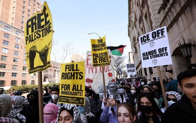 Protesters rally in support of detained anti-Israel Palestinian activist Mahmoud Khalil outside Columbia University in New York on March 14, 2025. (AP Photo/Jason DeCrow) Protesters rally in support of detained anti-Israel Palestinian activist Mahmoud Khalil outside Columbia University in New York on March 14, 2025. (AP Photo/Jason DeCrow)
